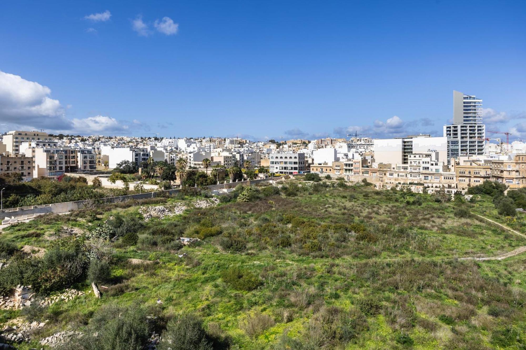 The Cube - Designer Finished Studio Penthouse By Sf Homes Gzira Exterior photo