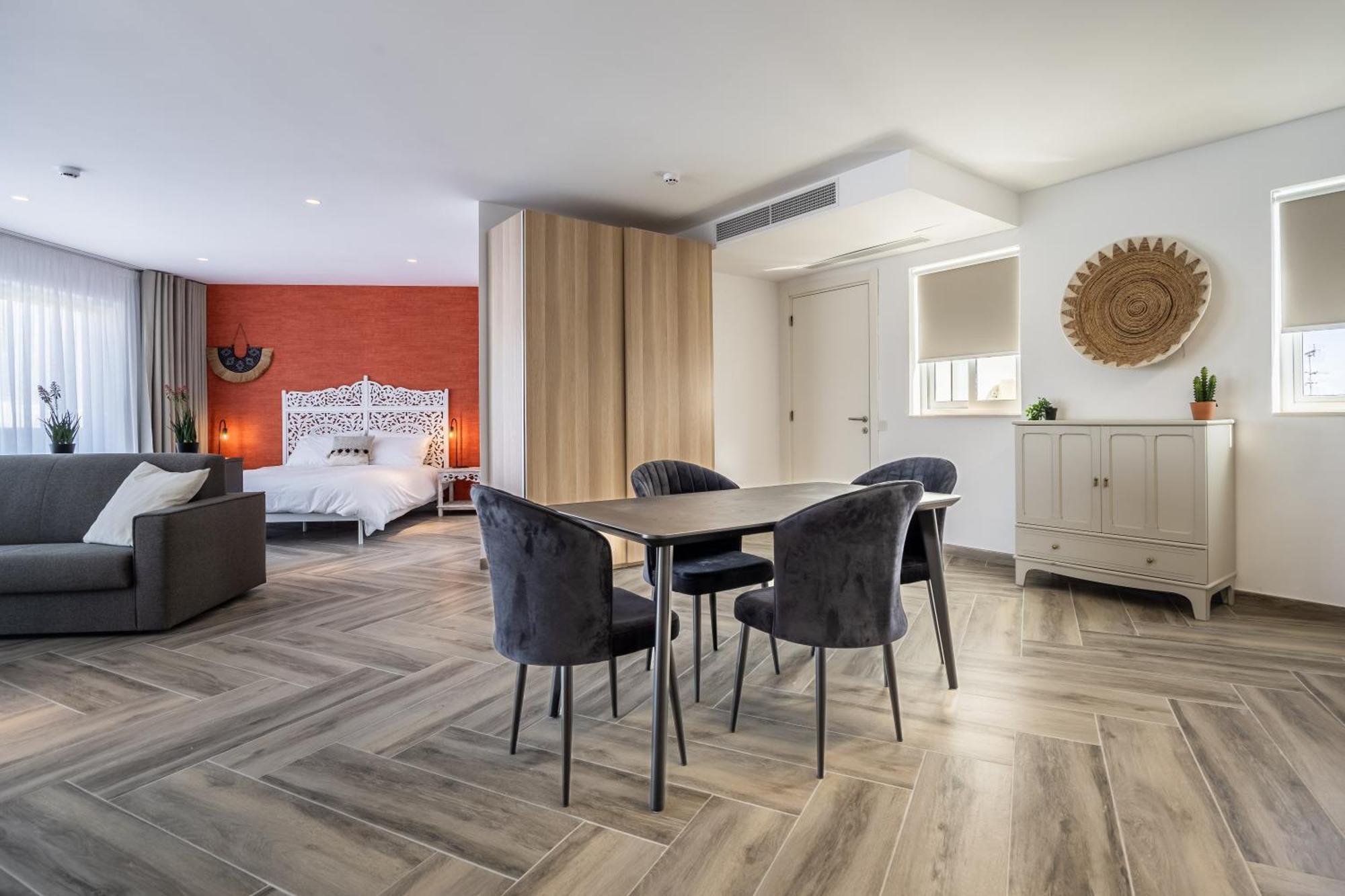 The Cube - Designer Finished Studio Penthouse By Sf Homes Gzira Exterior photo